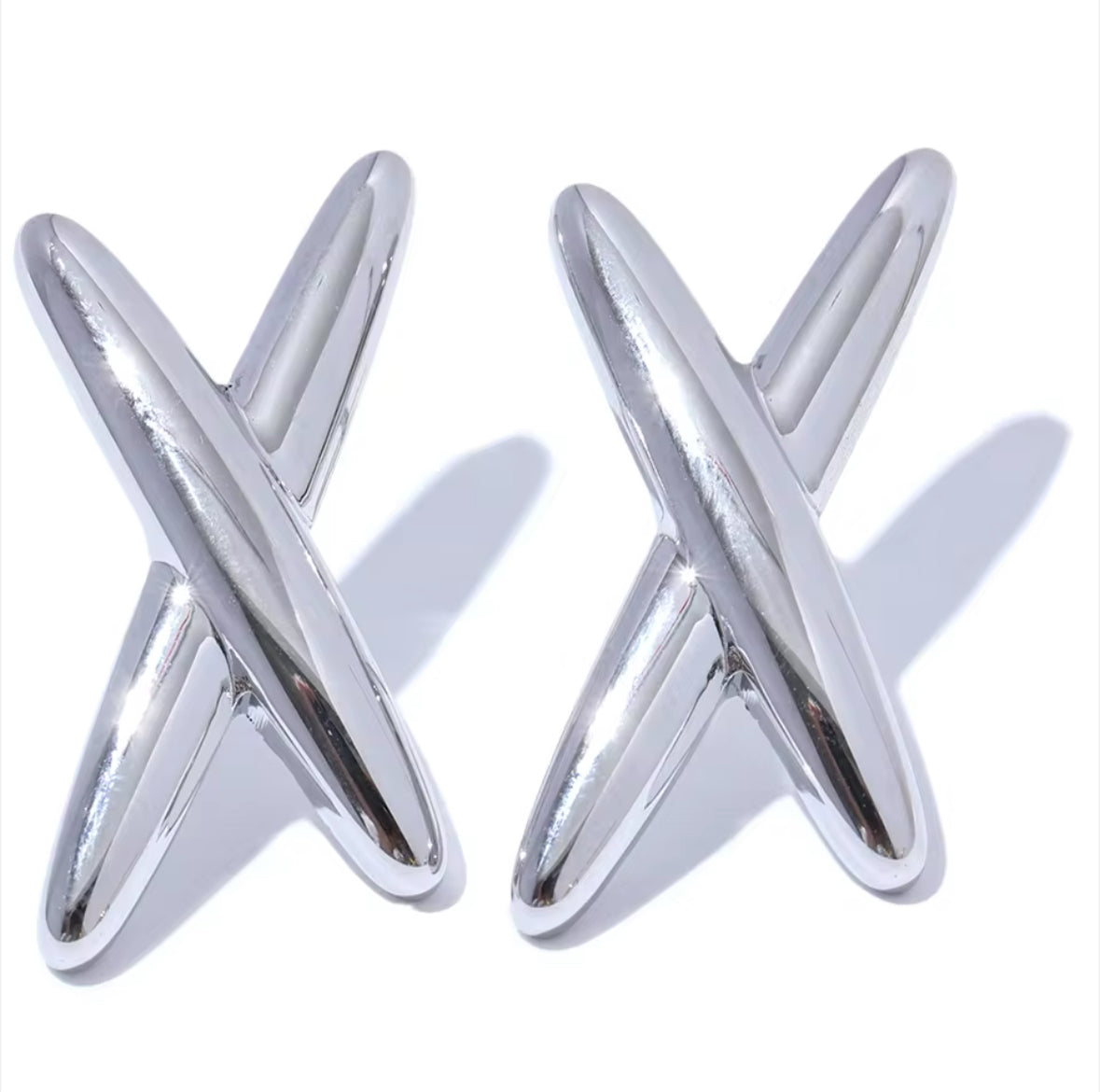 BRINCOS ONYX PRATEADO