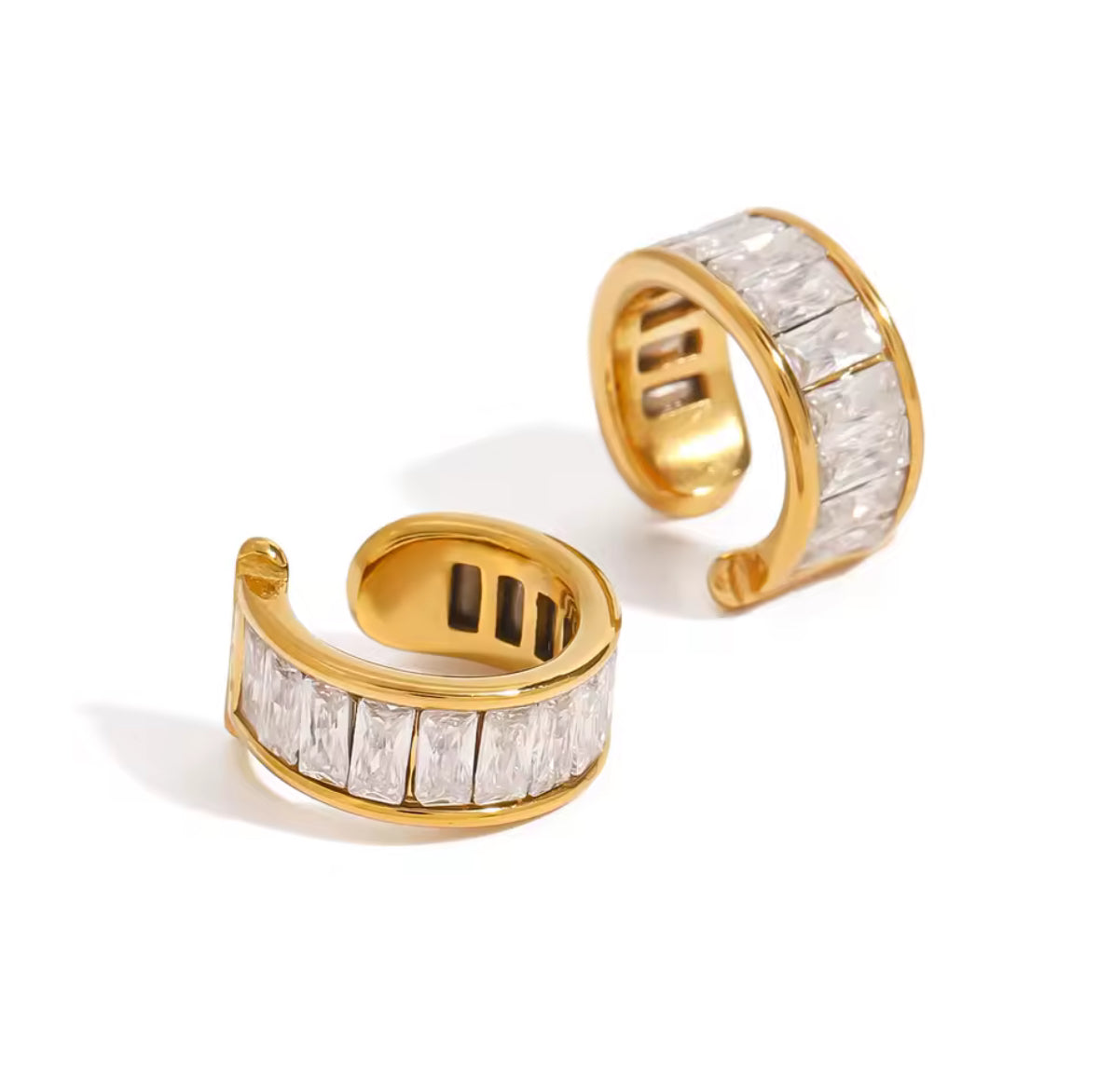 ALISAN EAR CUFF